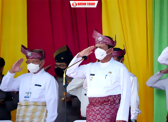 Suasana saat upacara hari jadi Provinsi Kepulauan Riau ke-19